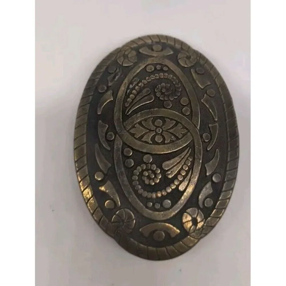 Vintage Oval Brass Belt Buckle, Gold Tone Tribal Pattern with Rope Frame